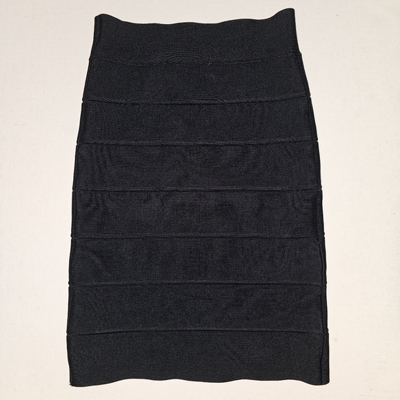 NWOT ♥︎ BCBG MAXAZRIA ♥︎ Simone Black Power Bodycon Mini Bandage Skirt Size XS - Picture 4 of 7